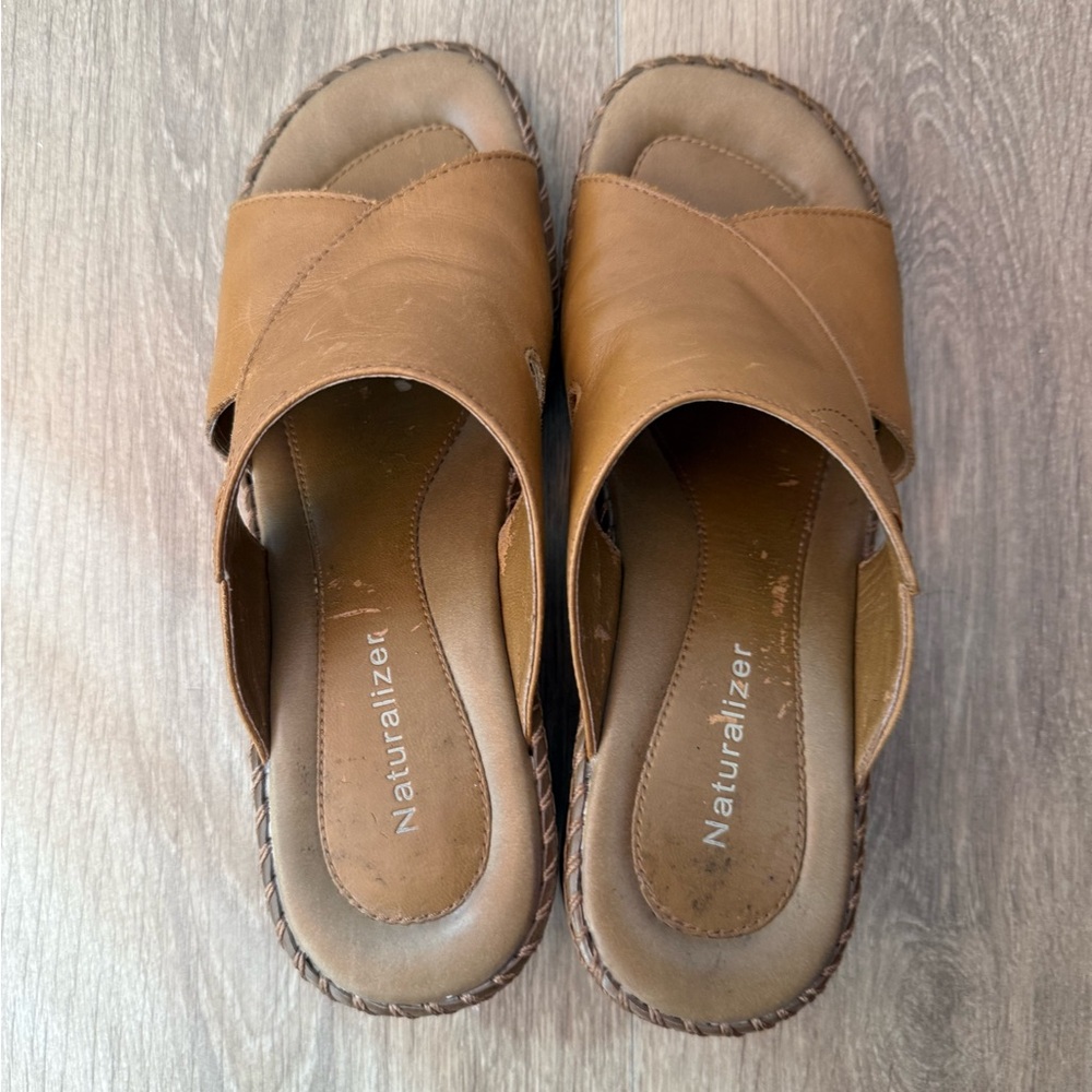 NATURALIZER TAN LEATHER MULES SLIP-ON HEELS US 5.5